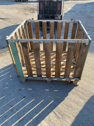 Fa raklapmagas�t� keret